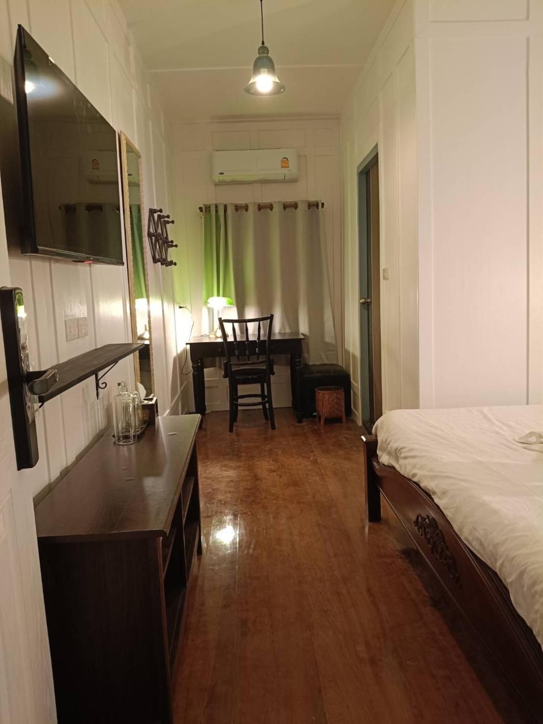 Hotel Baan Debtida Bangkok Exteriér fotografie