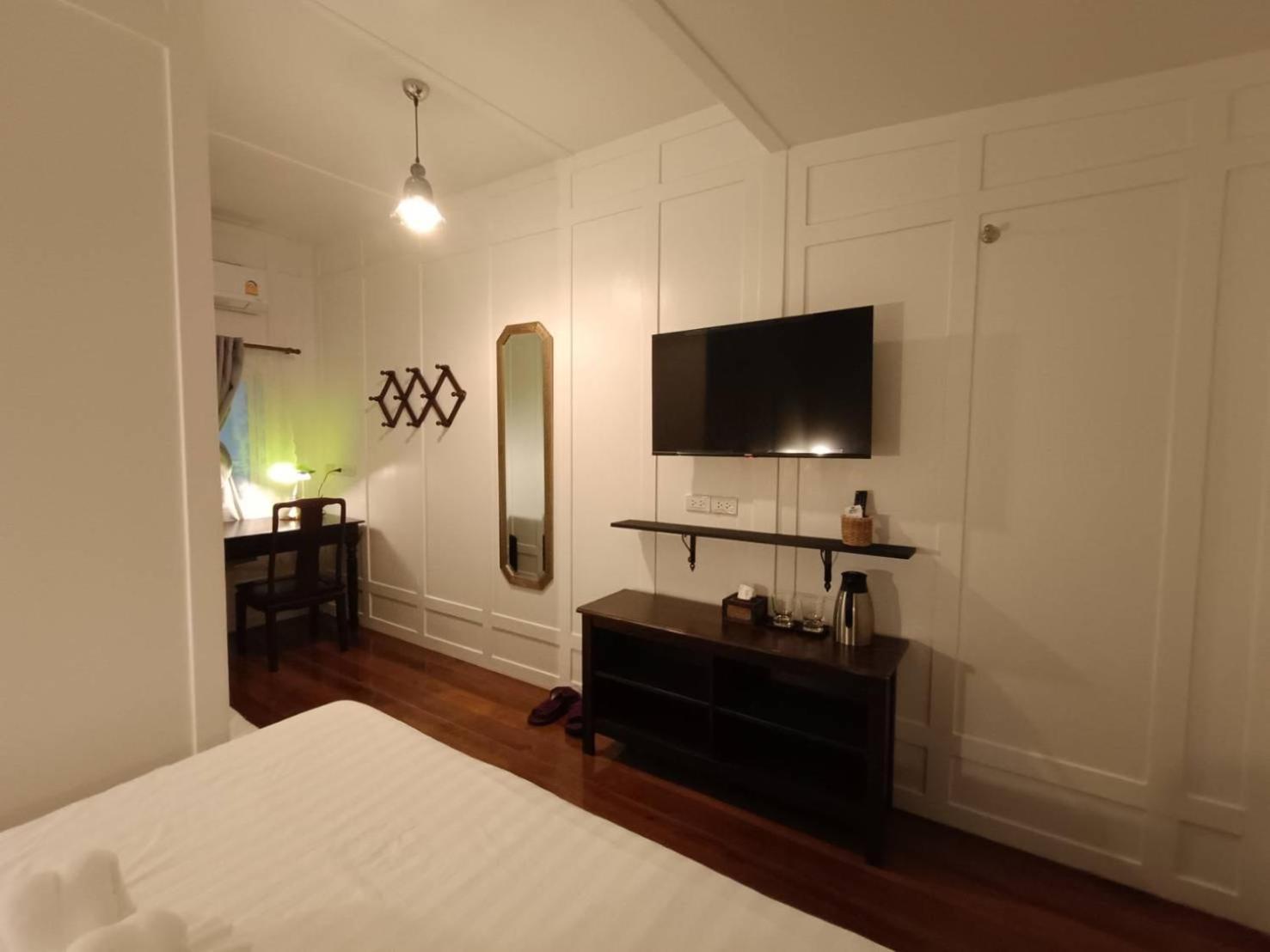 Hotel Baan Debtida Bangkok Exteriér fotografie