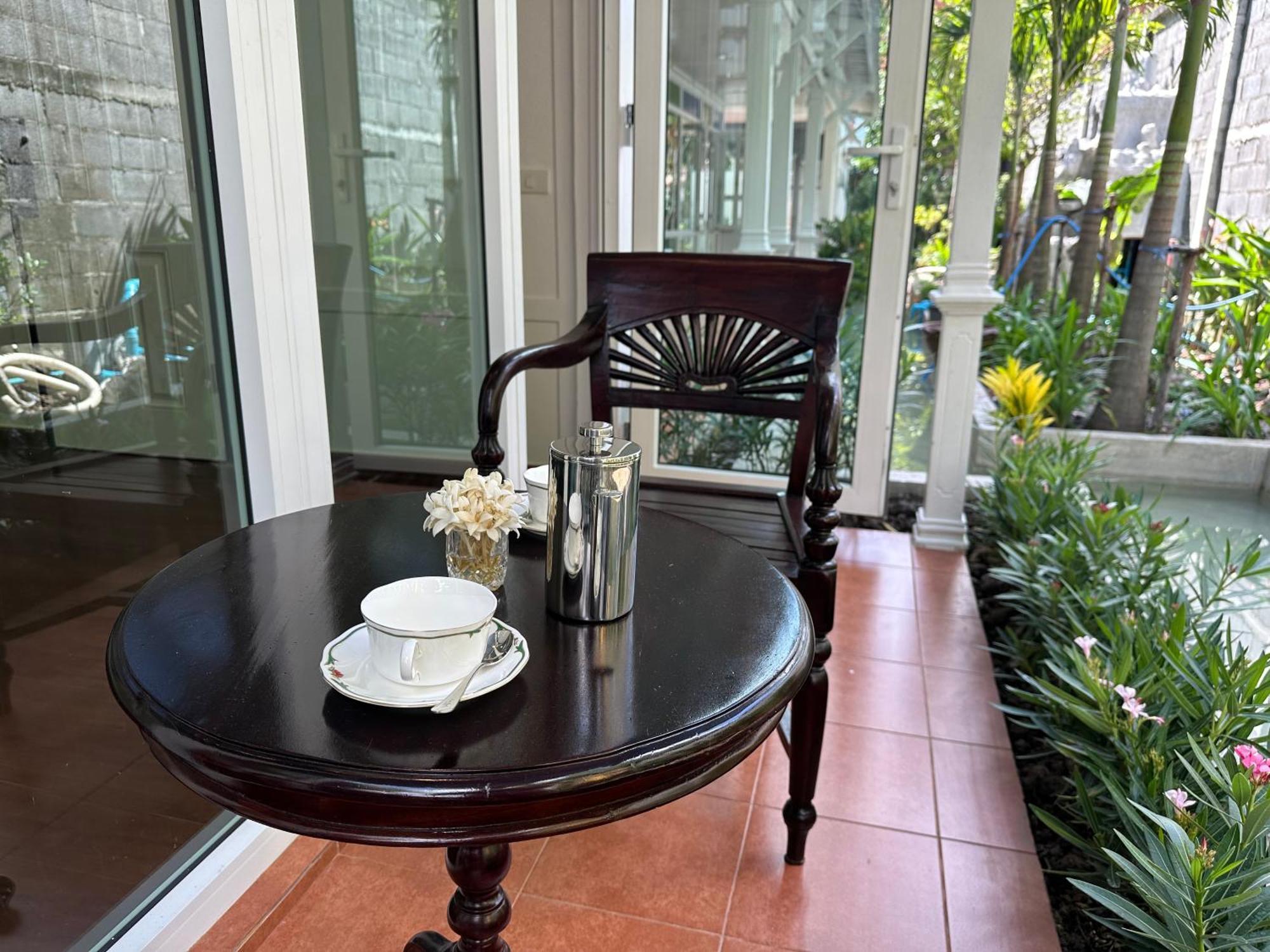 Hotel Baan Debtida Bangkok Exteriér fotografie